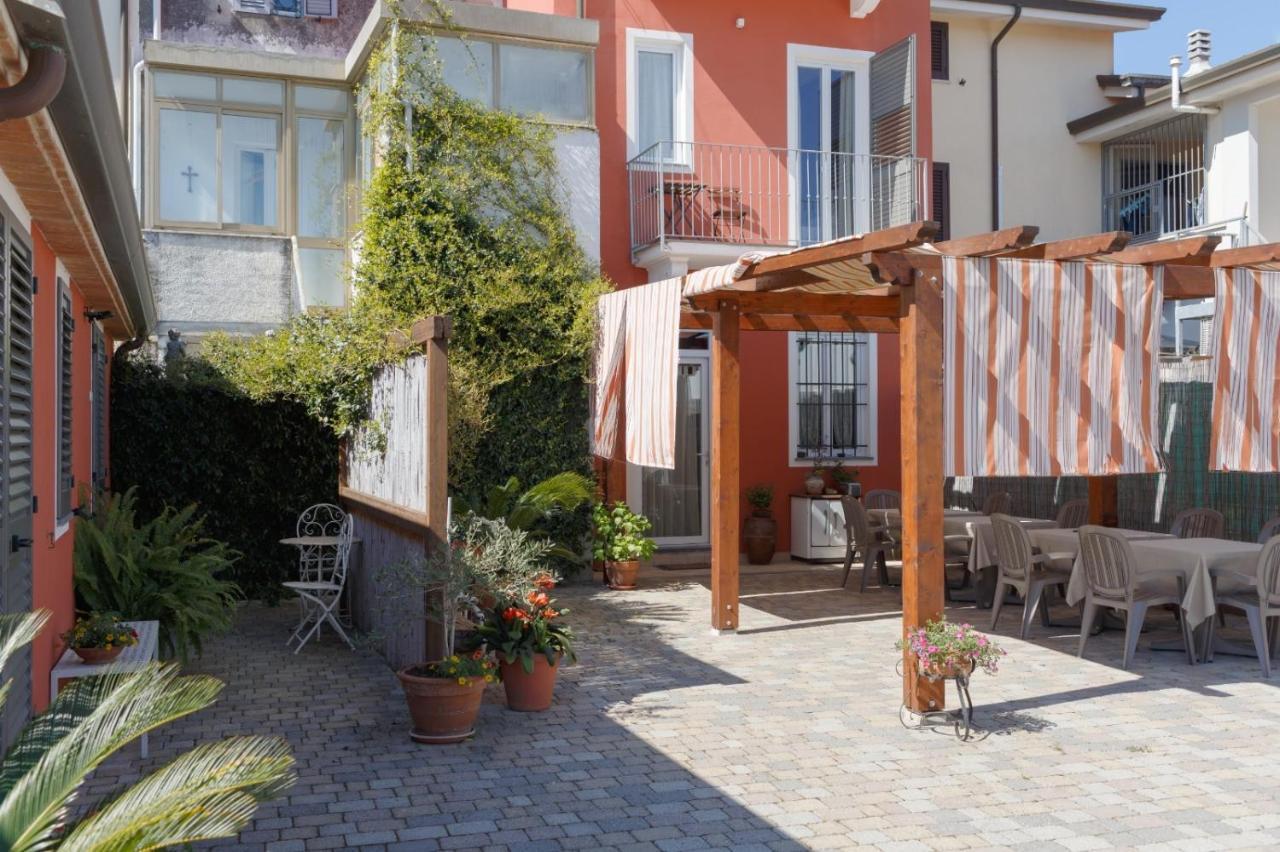 La Corte Dei Tre Bed & Breakfast